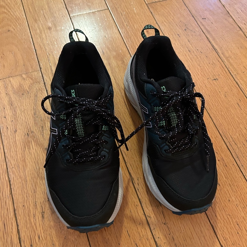 Asics Women’s Gel Venture-9